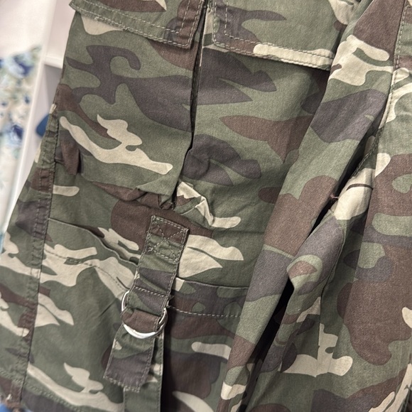 NWT Angel Kiss Cargo Shorts Camouflage XS - Picture 10 of 11